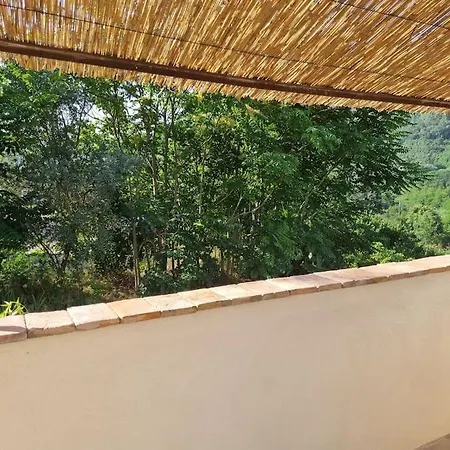 De La Tourterelle Apartment